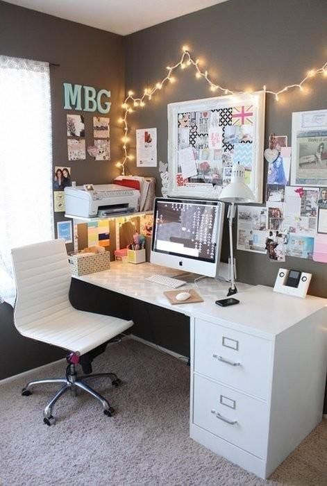 creative-student-room-desk-space clutter-free-student-desk