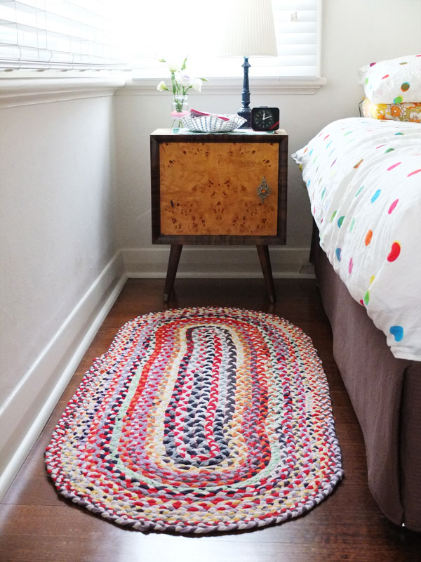 colourful-rug-student-bedroom create-your-own-rug-student-house